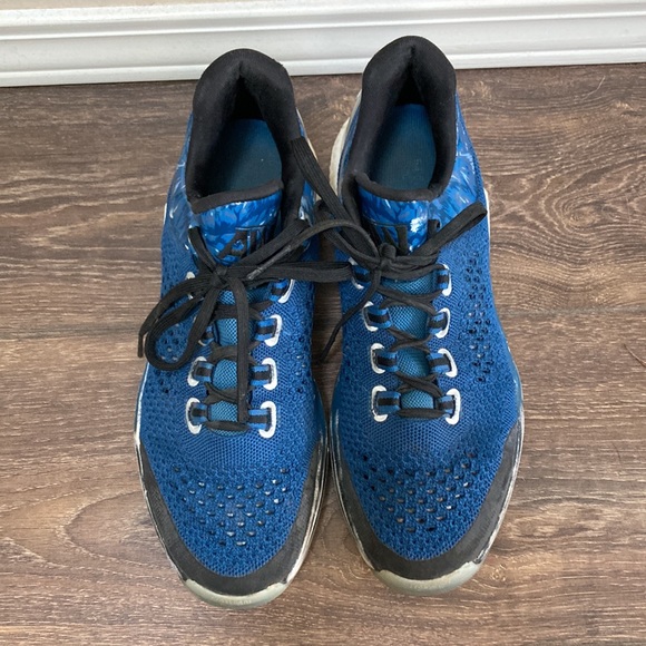 Adidas mens supportive basketball sneakers 9.5 EUC blue silver black - Picture 3 of 9